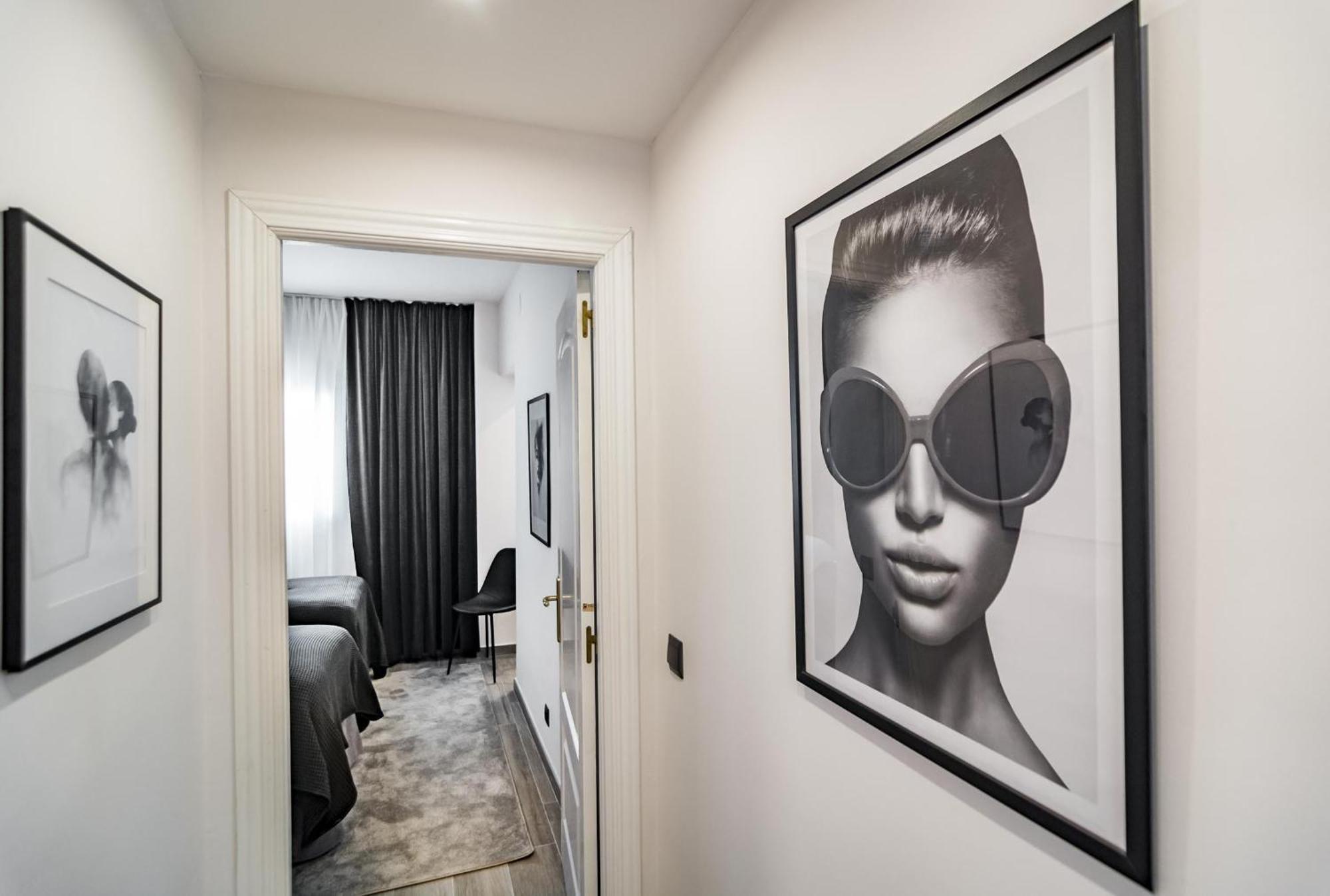 Pr - Stunning Flat Front Line Beach Puerto Banus Marbella Ngoại thất bức ảnh