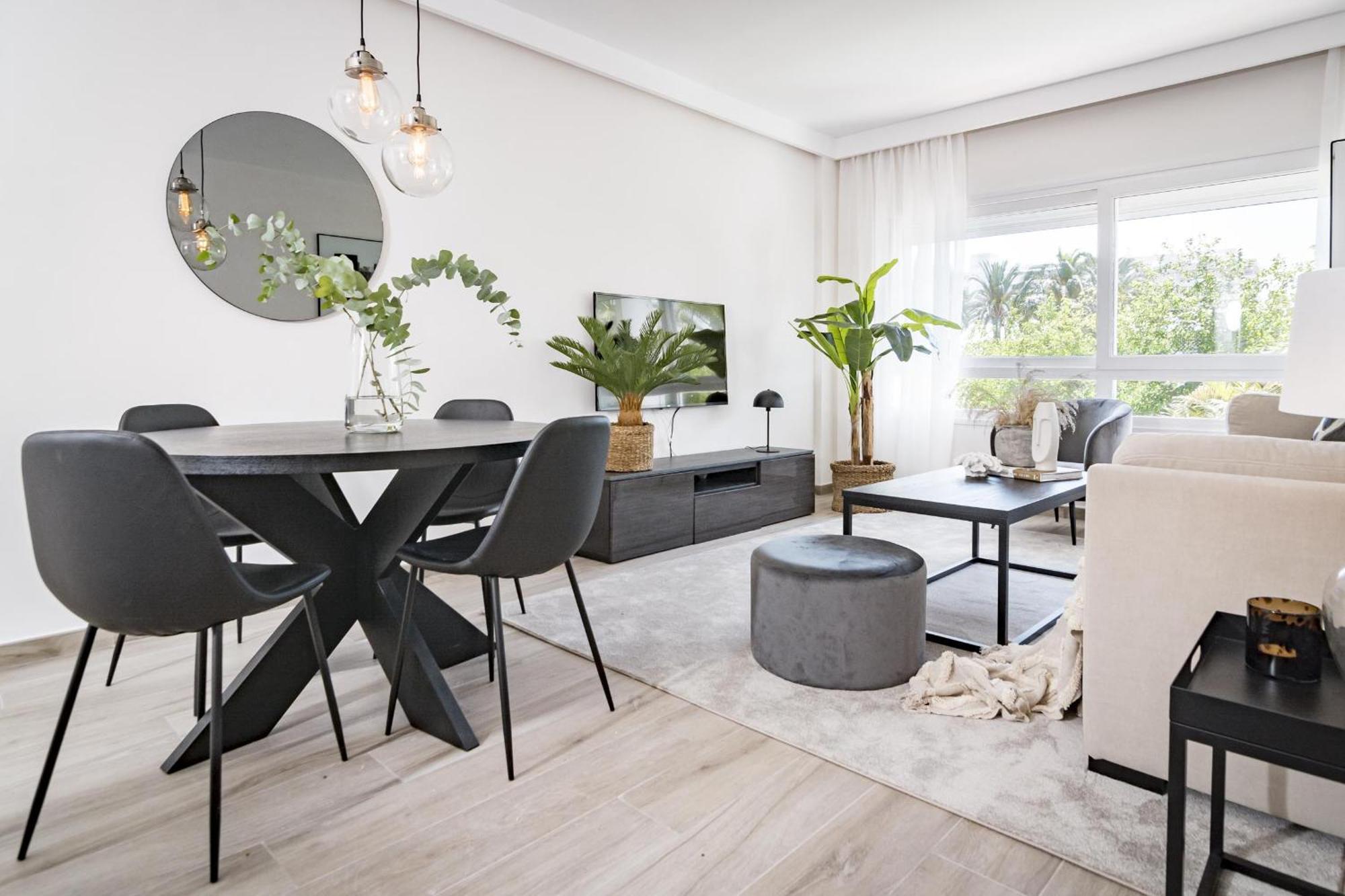 Pr - Stunning Flat Front Line Beach Puerto Banus Marbella Ngoại thất bức ảnh