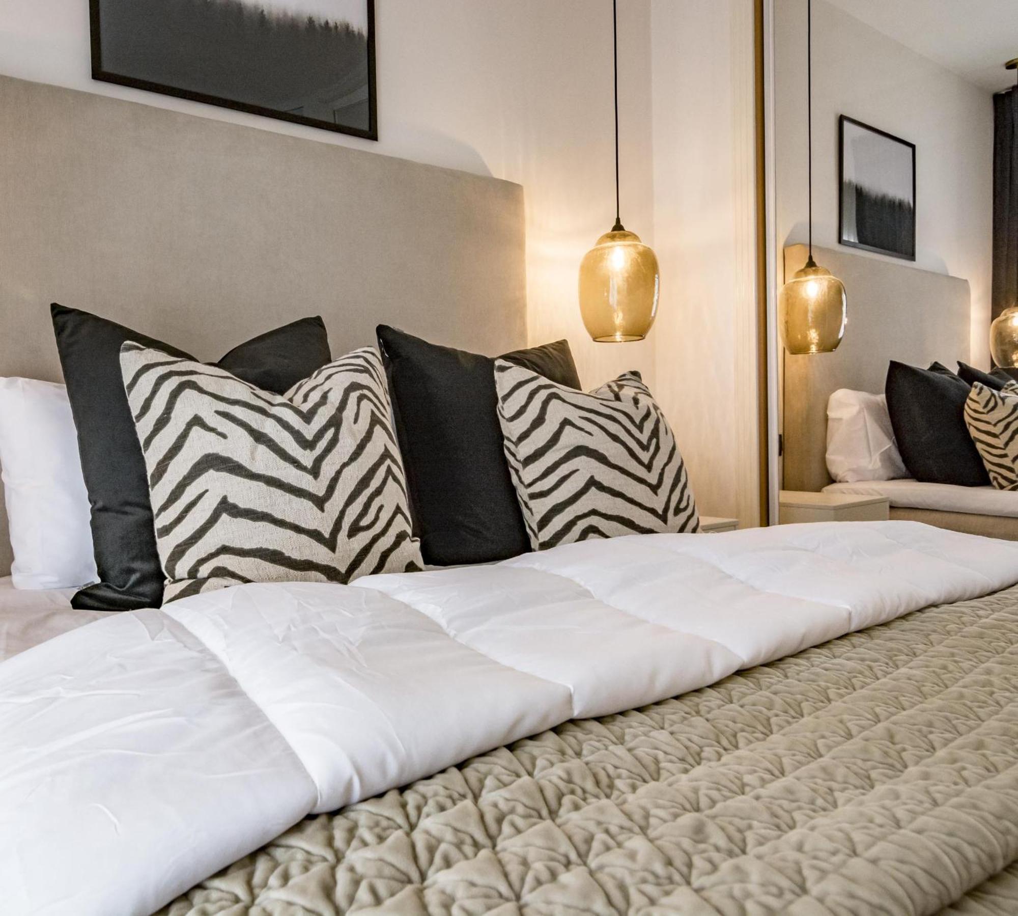 Pr - Stunning Flat Front Line Beach Puerto Banus Marbella Ngoại thất bức ảnh
